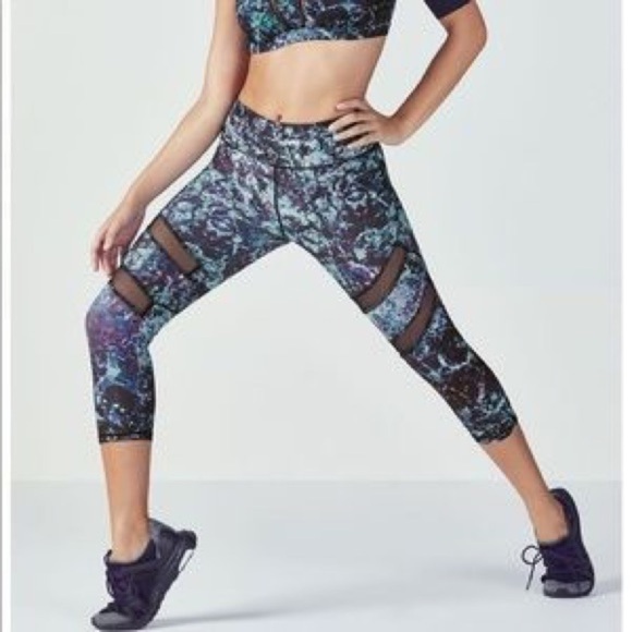 nwt // fabletics alessia capri walking on air - Picture 1 of 11